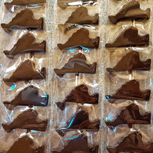 Load image into Gallery viewer, Martha&#39;s Vineyard Molded Chocolate Lollipops - Enchanted Chocolates of Martha&#39;s Vineyard
